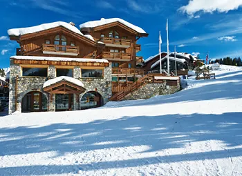 Ski in Courchevel - New Solarium Hotel